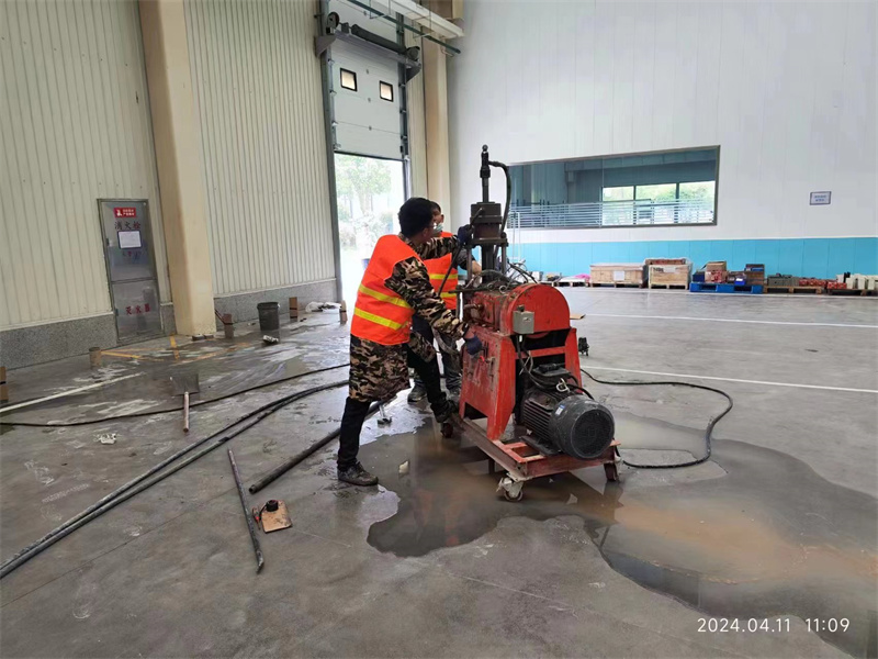 端州厂房地面下沉塌陷注浆加固施工